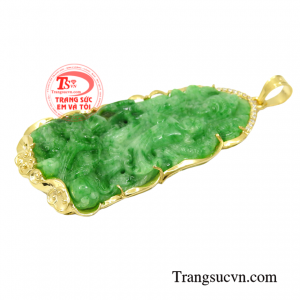 Do đó rất nhiều người lựa chọn như là lá bùa hộ mệnh cho bản thân mang đến bình an cho người sở hữu.