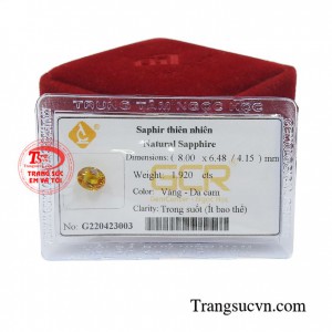 Sapphire vàng là biểu tượng của giàu sang, sung túc, hạnh phúc viên mãn