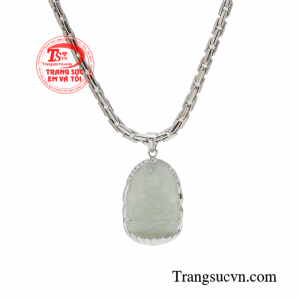 Sử dụng bộ trang sức phật bản mệnh để xua tan đi tà khí, thu hút vận may đến cho người sử dụng.