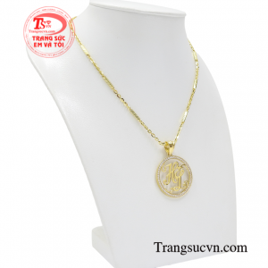 Ngày nay, việc phái mạnh sử dụng trang sức ngày càng phổ biến mang đến vẻ thời thượng và thu hút đến cho người đeo.