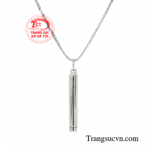Bộ sản phẩm có thể kết hợp với nhiều kiểu trang phục, giao hàng toàn quốc.