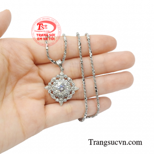 Bộ mặt nữ kiêu sa chất lượng.