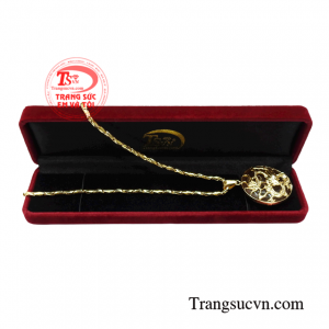 Bộ mặt rồng đá thạch anh tóc