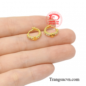 Bông tai vàng tây dễ thương đảm bảo chất lượng.