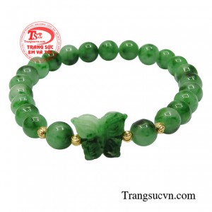 Chuỗi tay cẩm thạch chạm khắc hồ điệp bay bổng mang đến sự nữ tính yêu kiều cho người con gái. 
