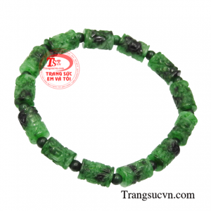 Ngọc cẩm thạch thiên nhiên là món quà tặng ý nghĩa vào các dịp lễ tết hay sinh thần dành cho người thân và bạn bè.