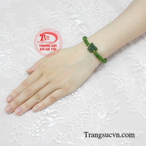 Chuỗi tay nephrite phong thủy