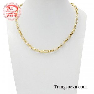 Dây chuyền nữ kiểu mới sẽ khiến cho phái đẹp vừa cá tính mà vẫn giữ được vẻ quyến rũ.