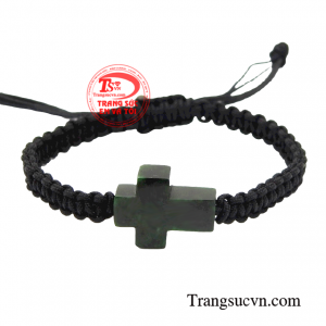 Dây tết thánh giá là món trang sức hiện đại đem đến sự tối giản cho phong cách hàng ngày. 