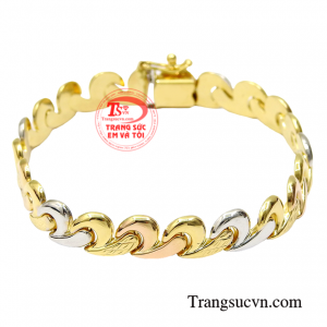 Lắc nữ vàng thời thượng thiết kế kiểu dáng hiện đại giúp tôn lên nét duyên dáng cho người đeo.