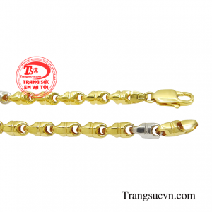  Lắc tay đang trở thành xu hướng không chỉ của riêng phái đẹp mà còn được nam giới đặc biệt chú trọng.