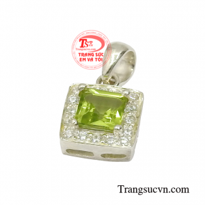 Sản phẩm có thể đặt chế tác theo yêu cầu.