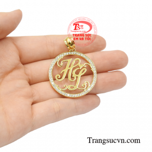 Mặt dây chữ xu hướng bảo hành 12 tháng