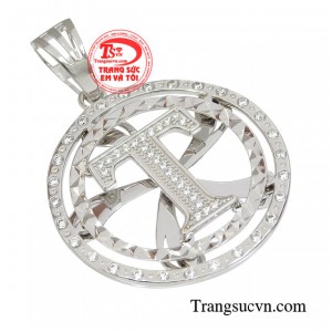 Chiếc mặt dây chuyền này giúp nam giới khai phá được thế mạnh và phát triển những khả năng tiềm ẩn bên trong.