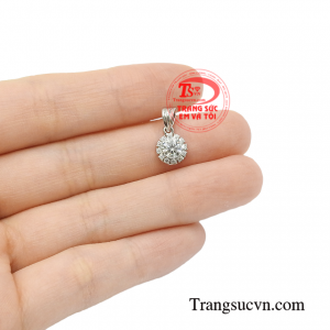 Mặt nữ vàng trắng thanh tú bền đẹp.