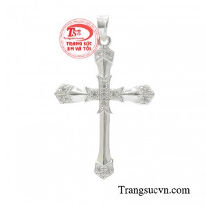 ặt thánh giá bạc thời trang được khách hàng ưa chuộng dùng làm món đồ thể hiện cá tính và phong cách.