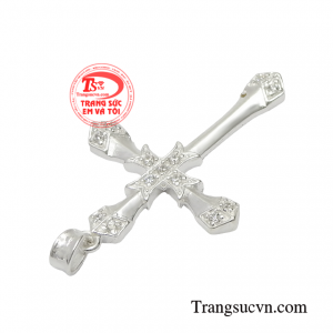 Sản phẩm phù hợp với cả nam và nữ, có thể kết hợp với nhiều kiểu trang phục phong cách khác mhau.