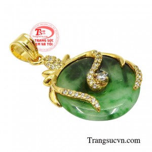 Viên ngọc cẩm thạch chứa nhiều nguồn năng lượng tích cực giúp đem lại may mắn và thịnh vượng đến cho phái đẹp.