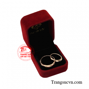 Nhẫn cưới vàng hồng bảo hành uy tín.