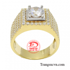 Sử dụng chiếc nhẫn nam vàng mang đến phong thái chỉn chu, lịch lãm không hòa lẫn trong đám đông. 