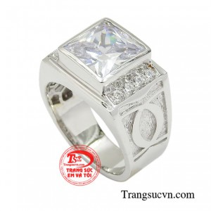 Sản phẩm có ứng dụng cao và phù hợp với nhiều người, tôn lên vóc dáng của cơ thể người sử dụng.