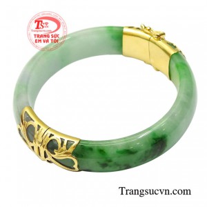 Sản phẩm nhận đặt chế tác theo yêu cầu, bảo hành uy tín.