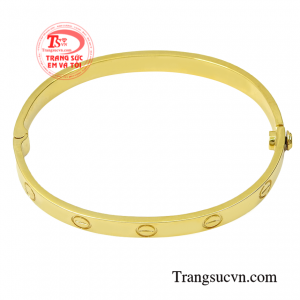 Sản phẩm sẽ là món quà đầy ngọt ngào và hợp thời trang dành cho cô gái của bạn.