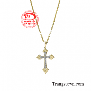 Mỗi một bộ trang phục bạn có thể biến hóa thay đổi đa dạng nhưng với bộ dây chuyền này bạn sẽ được là chính mình.