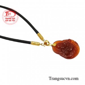 Bộ sản phẩm sẽ thật phù hợp cho các chàng trai mệnh hỏa và mệnh thổ.