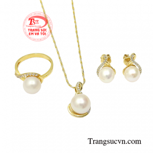 Do vậy mà đây là một trong những bộ sản phẩm được phái đẹp vô cùng ưa chuộng.