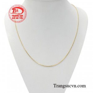 Dây chuyền vàng tây trang nhã mang vẻ đẹp thanh lịch và cuốn hút dễ dàng kết hợp với nhiều kiểu trang phục tạo nên nhiều phong cách đa dạng.
