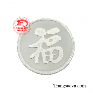 Đồng xu bạc chữ phúc cỡ nhỏ được chế tác từ bạc nguyên chất mà gia đình nào cũng nên sở hữu cho mình 1 chiếc.