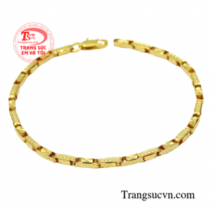 Lắc tay nam giới tinh tế nhỏ gọn nhưng vẫn thể hiện được khí chất cho người đeo.