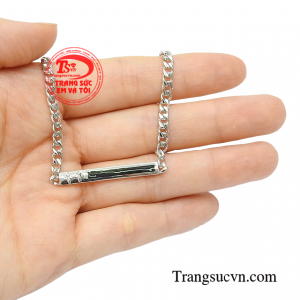 Một phụ kiện trang sức không thể thiếu trong tủ đồ của các chàng trai.