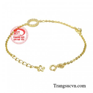  Chiếc lắc tay vừa thời trang lại vô cùng sành điệu giúp tôn vinh nét đẹp phụ nữ Việt.