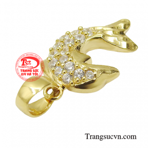 Hơn thế nữa, cá heo là biểu tượng cho tình bạn, hữu nghị, hòa bình, cho niềm tin và hi vọng. 