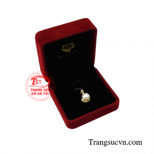 Mặt dây ngọc trai duyên dáng