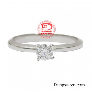 Vậy nên các chàng trai hãy lựa chọn chiếc nhẫn này để trao tặng cho người con gái bà bạn yêu thương.