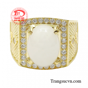 Đây là món trang sức phong thủy rất phù hợp với người mệnh thủy và mệnh kim đem lại may mắn, tài lộc cho người sử dụng