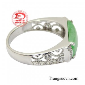 Đây sẽ là món quà tuyệt vời dành tặng người phụ nữ của cuộc đời bạn.  Loại sản phẩm: Nhẫn Nữ Vàng Jadeite