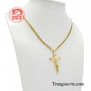 Bộ dây chuyền thánh giá sẽ giúp bạn xóa tan đi những điều tiêu cực của cuộc sống mà thay vào đó mang đến nhiều bình an đến cho người sử dụng.