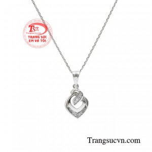 Bộ mặt dây vàng trắng dành cho nữ giao hàng tận nơi.