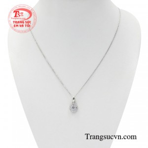 Bộ mặt nữ vàng trắng xinh xắn mang đến cái nhìn mới lạ và độc đáo tôn vinh nét đẹp cho nữ giới.