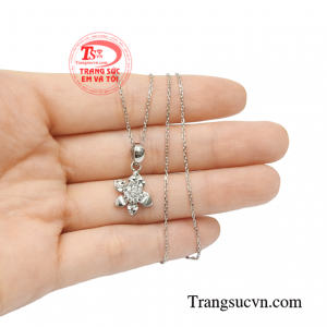 Bộ mặt nữ vàng trắng yêu kiều chất lượng.