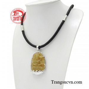 Người tuổi sửu, dần mang phật bản mệnh bên mình để được phật ẩn thân hộ mệnh. 