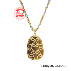 Với bộ sản phẩm này bạn hoàn toàn có thể kết hợp cùng những bộ trang phục yêu thích.