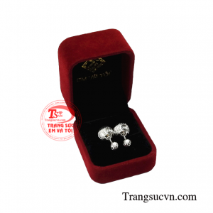 Bông tai vàng trắng thời thượng tinh xảo, bền đẹp.
