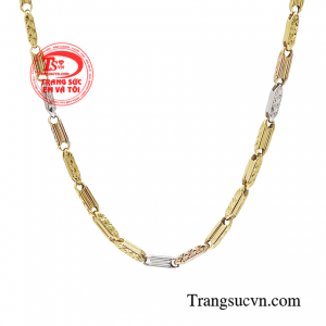 Hãy sắm ngay cho mình một chiếc dây chuyền để lấy lại sự tự tin vốn có của mình.  