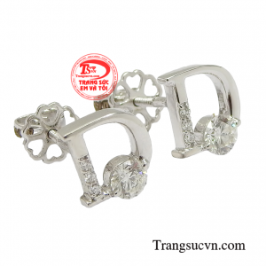 Sẽ thật may mắn nếu bạn được sở hữu món trang sức có giá trị này.