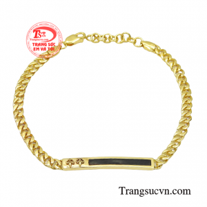 Lắc tay nam vàng tinh xảo mang nét đẹp cá tính của phái mạnh. 